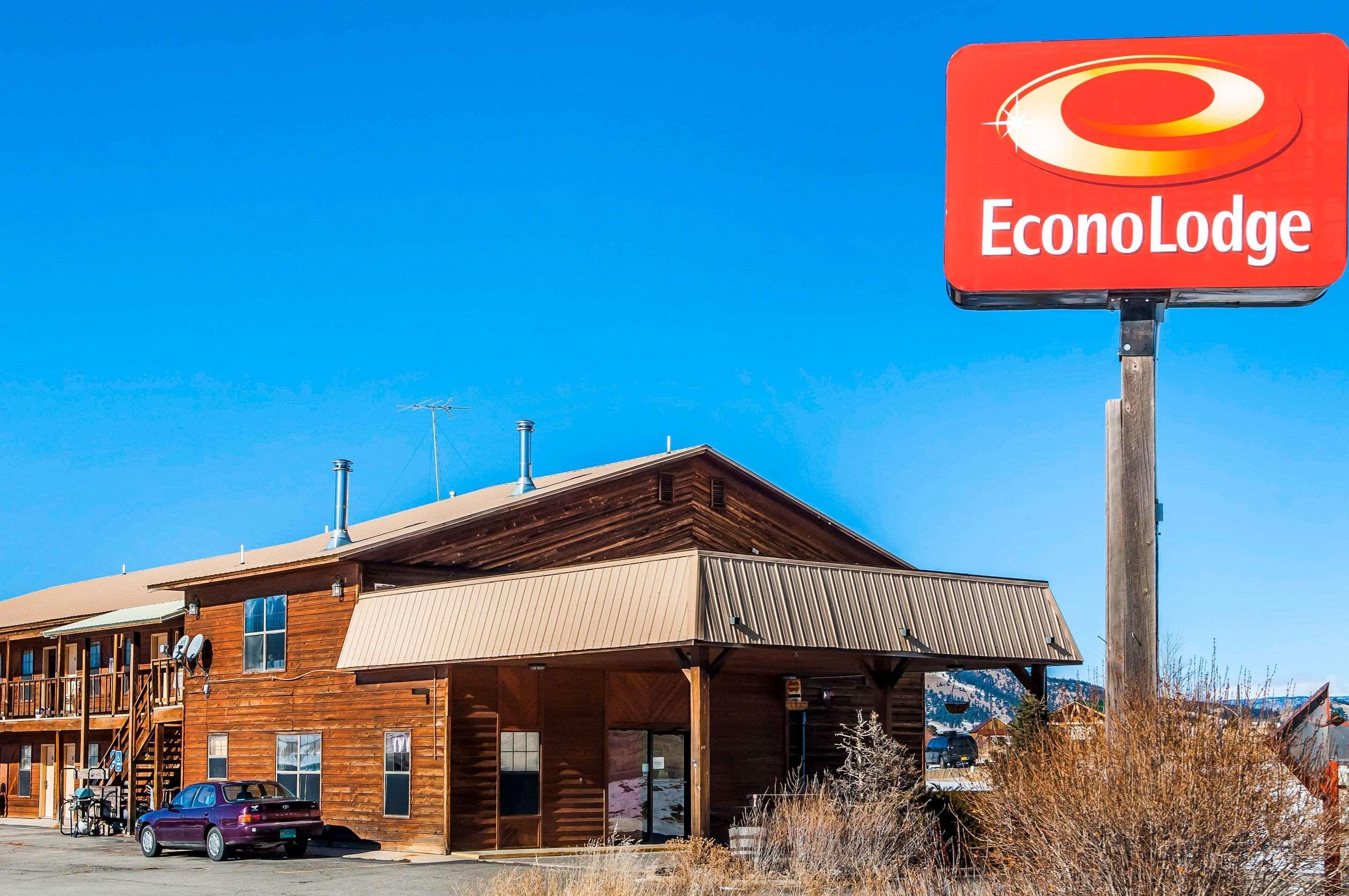 Econo Lodge Eagle Nest Eksteriør bilde