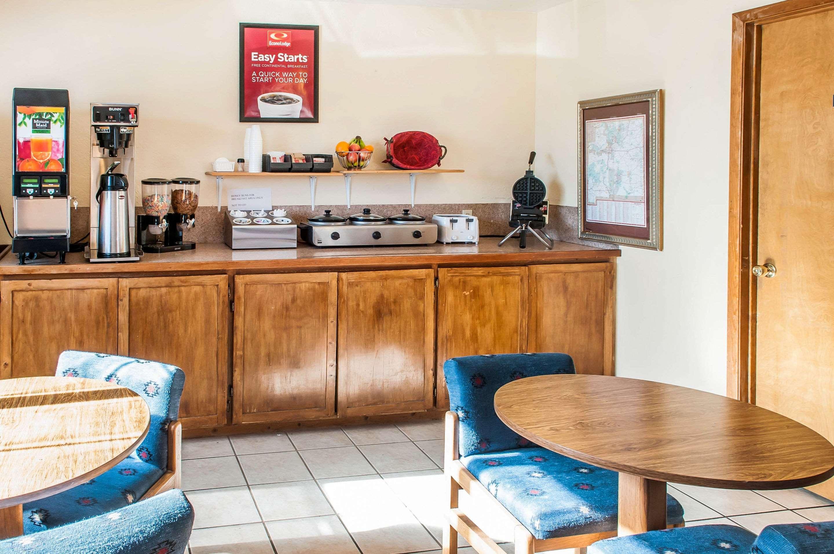 Econo Lodge Eagle Nest Eksteriør bilde