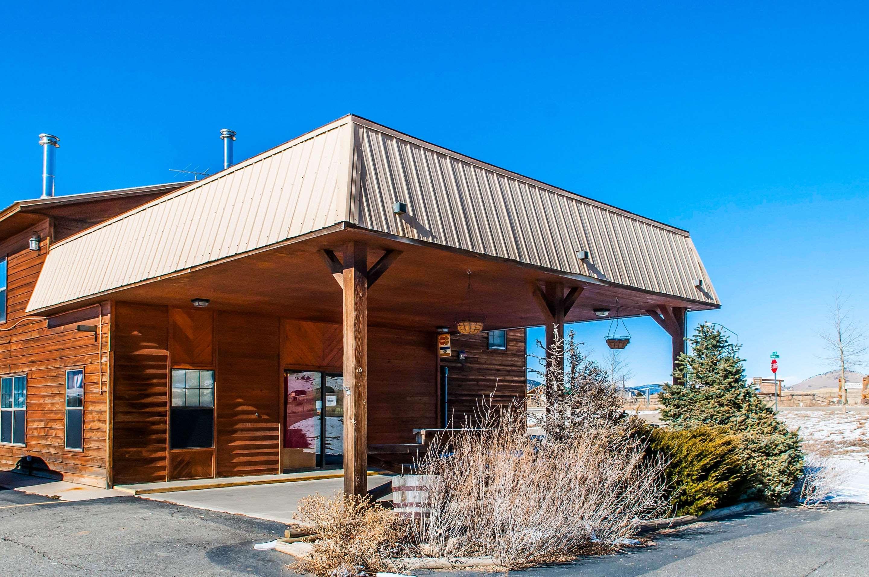 Econo Lodge Eagle Nest Eksteriør bilde